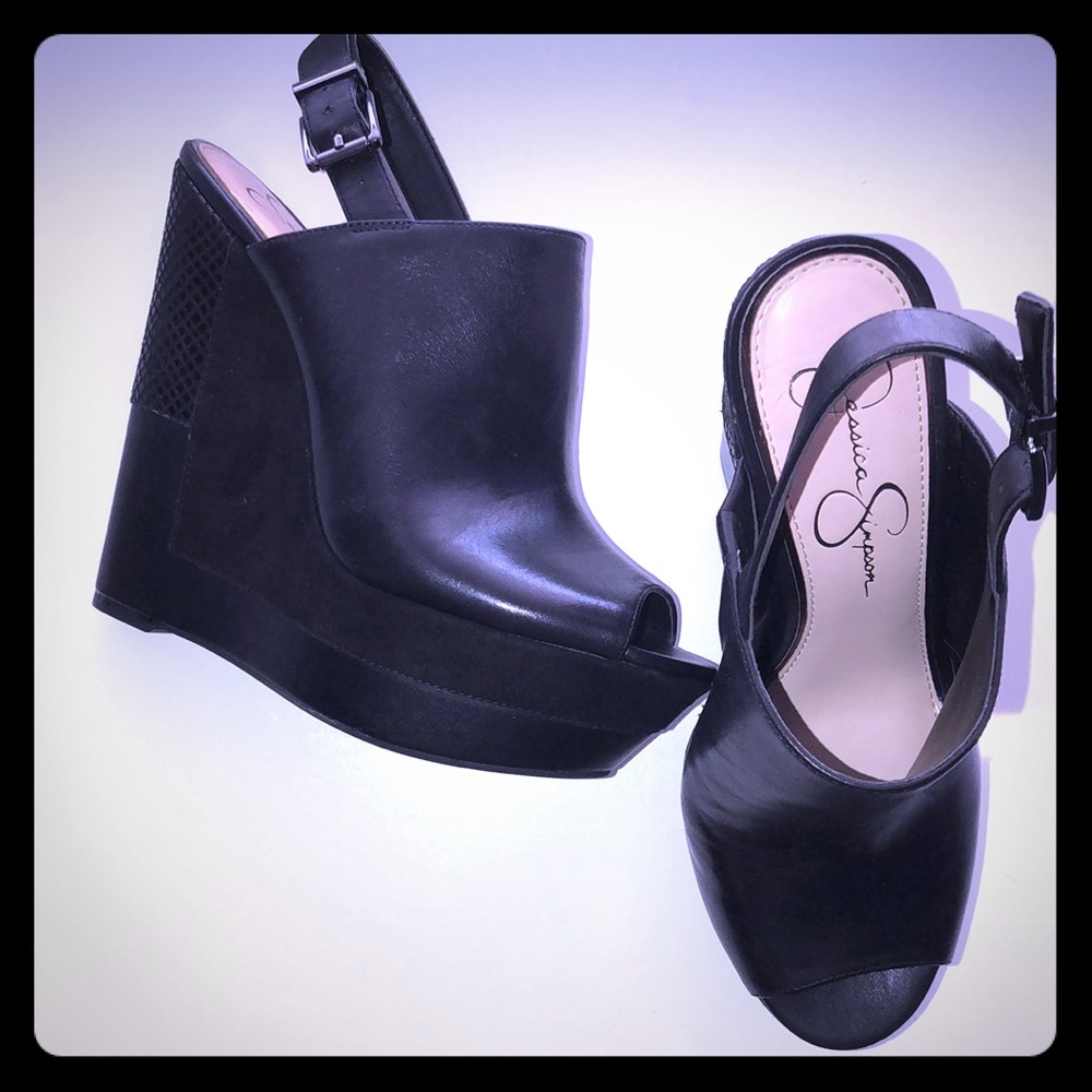 Black platform peep toe wedges NWOT